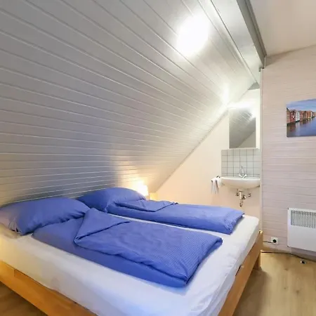 Haus Sonnenschein, Seepark * Kirchheim (Hessen)